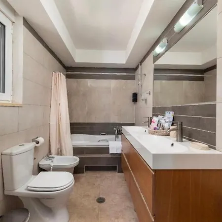 Villa Loual Palette Escape Near The